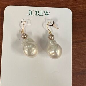 NWT J. Crew Gold and Cream Pearl Earrings